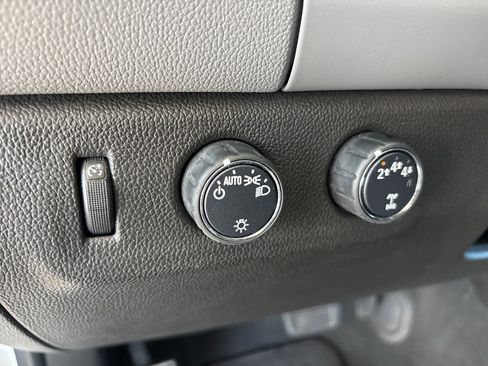 Used 2021 Chevrolet Colorado W/T w/ Custom Special Edition image 12