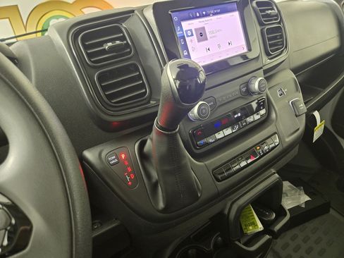 Used 2025 RAM ProMaster 2500 w/ Safety Group FWD image 20