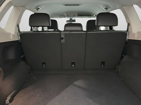Used 2021 Volkswagen Tiguan SE AWD/4WD image 18