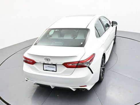 Used 2019 Toyota Camry L image 37
