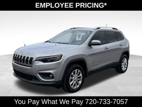 Used 2019 Jeep Cherokee Latitude w/ Cold Weather Group AWD/4WD image 1