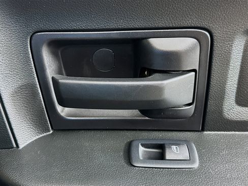 Used 2018 RAM 1500 ST w/ SXT Appearance Group image 28