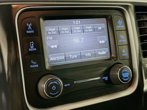 Used 2024 RAM 1500 Classic SLT image 15