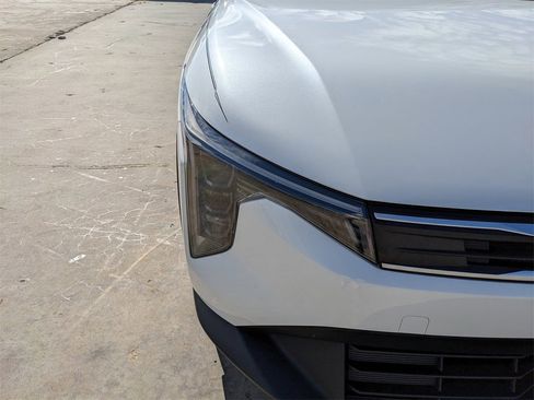 Certified 2025 Kia K4 LX image 15