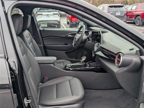 New 2026 Chevrolet Trax RS w/ Driver Confidence Package image 7