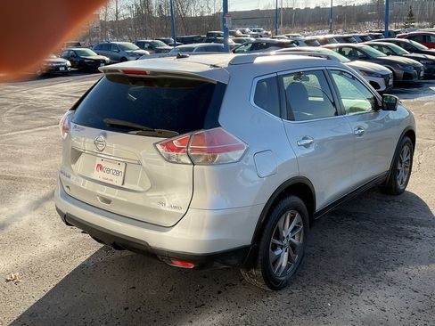 Used 2016 Nissan Rogue SL w/ SL Premium Package image 5