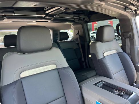 Used 2025 GMC Hummer EV 2X AWD/4WD image 81