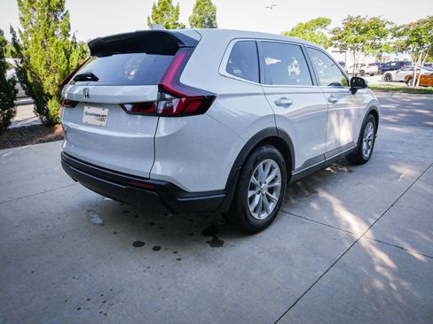 Used 2024 Honda CR-V EX-L image 11