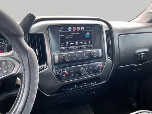Used 2018 Chevrolet Silverado 1500 LT w/ Texas Edition RWD image 6
