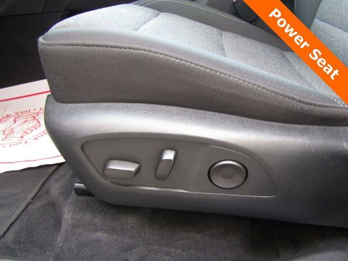 Used 2025 GMC Acadia Elevation image 7