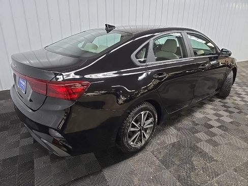 Used 2023 Kia Forte LXS w/ LXS Technology Package FWD image 10