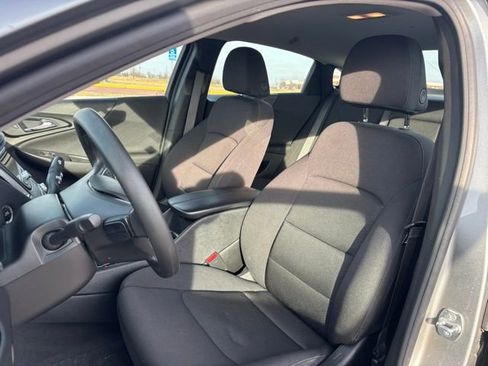 Used 2024 Chevrolet Malibu LT image 13