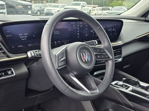 Used 2024 Buick Envision Avenir AWD/4WD image 26
