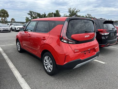 Used 2024 Kia Soul LX FWD image 5