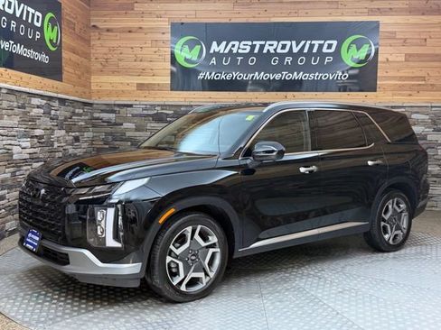 Used 2024 Hyundai Palisade Limited AWD/4WD image 2