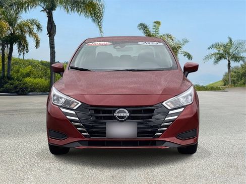 Certified 2024 Nissan Versa SV w/ Trunk Package image 6