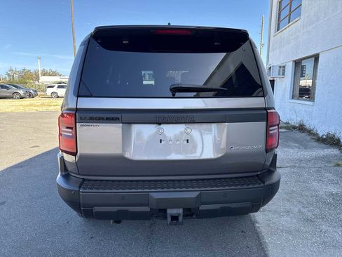 Used 2025 Toyota Land Cruiser 1958 image 5