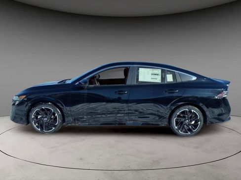 New 2026 Nissan Sentra SR w/ SR Premium Package image 2