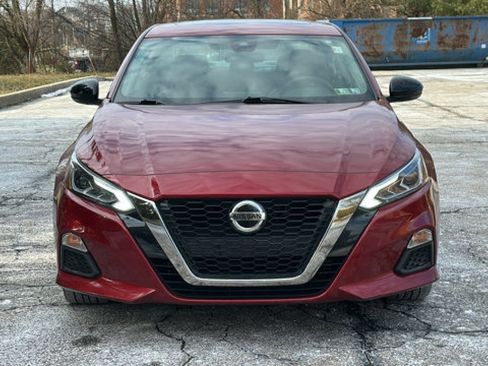 Certified 2020 Nissan Altima 2.5 SR w/ Premium Package image 3