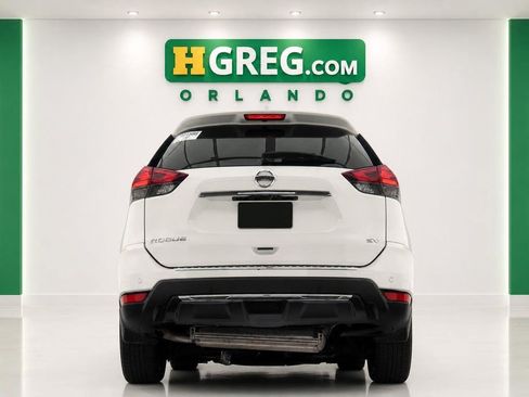 Used 2019 Nissan Rogue SV w/ Premium Package FWD image 7