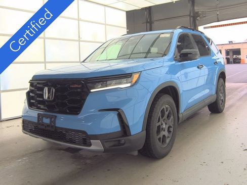 Used 2023 Honda Pilot TrailSport image 1