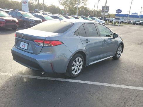 Used 2023 Toyota Corolla LE image 3
