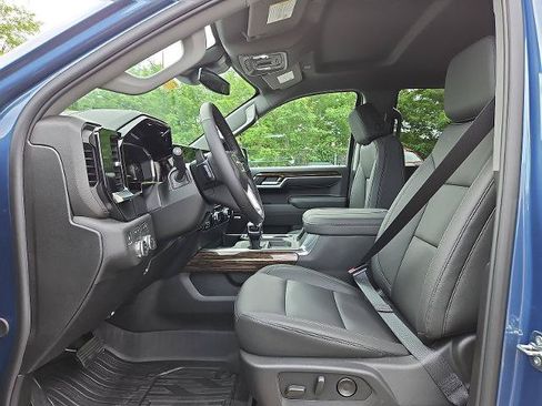 New 2026 GMC Sierra 1500 Elevation w/ Elevation Premium Package AWD/4WD image 11