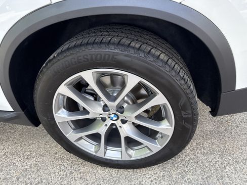 Used 2025 BMW X5 xDrive40i w/ Premium Package AWD/4WD image 19