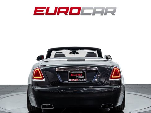 Used 2018 Rolls-Royce Dawn RWD image 5
