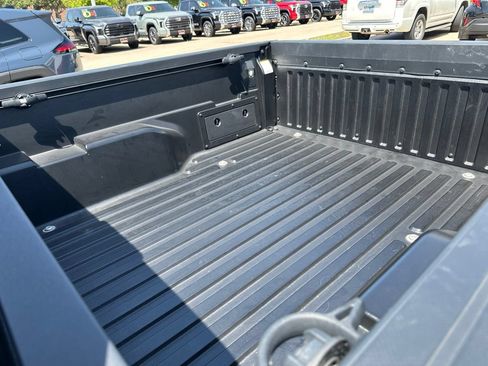 Used 2023 Toyota Tacoma SR AWD/4WD image 5
