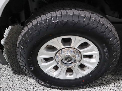 Used 2021 Ford F250 XLT image 11