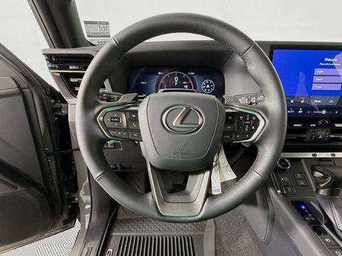 Certified 2026 Lexus GX 550 w/ Accessory Package (2T) AWD/4WD image 11