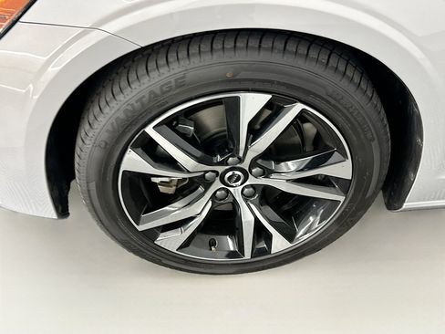 Used 2025 Volvo S60 B5 Core image 11