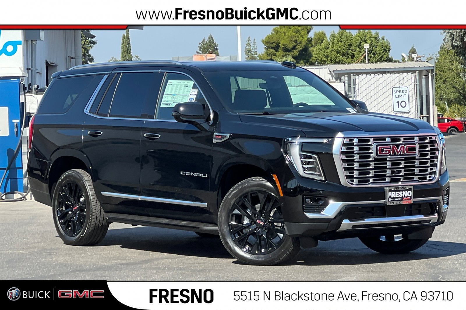 New 2026 GMC Yukon Denali w/ Advanced Technology Package AWD/4WD image 1