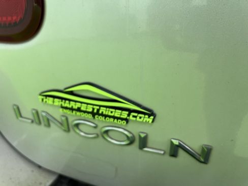 Used 2006 Lincoln Navigator Luxury AWD/4WD image 11