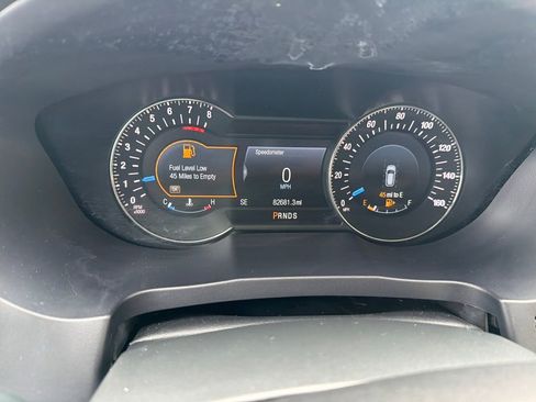 Used 2017 Ford Explorer Platinum image 16