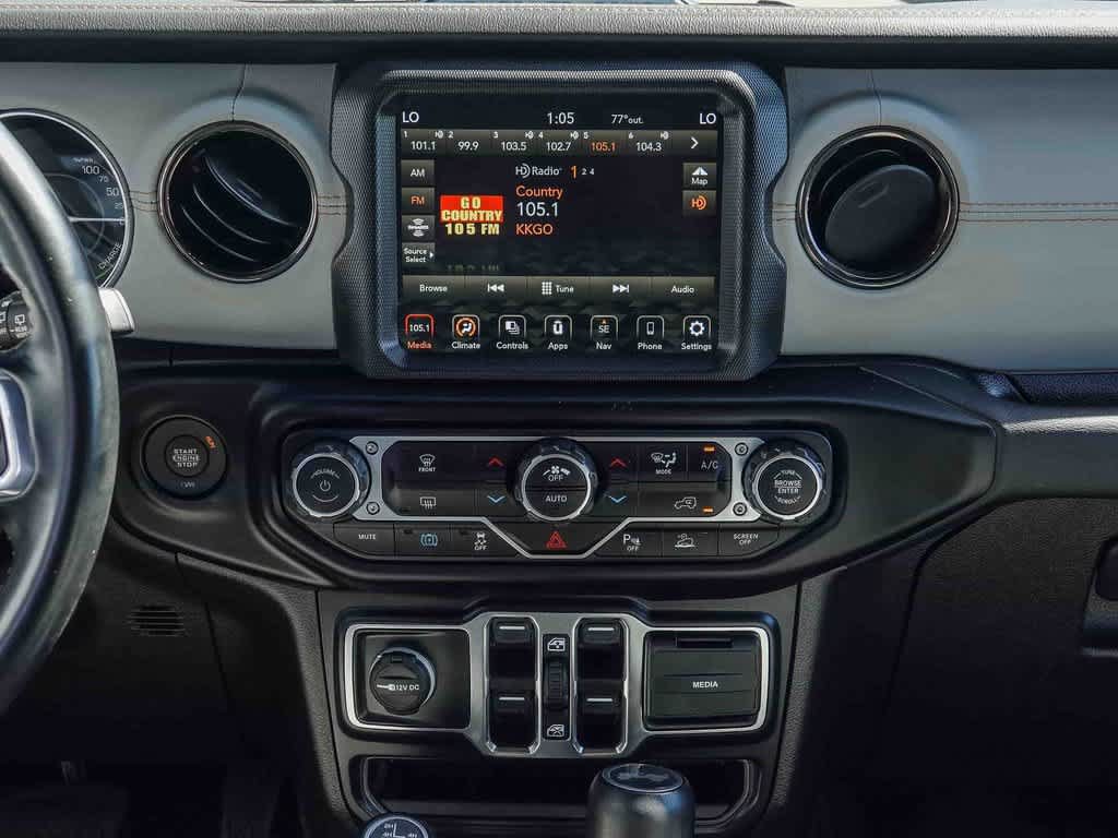 Used 2022 Jeep Wrangler Unlimited Sahara AWD/4WD image 12