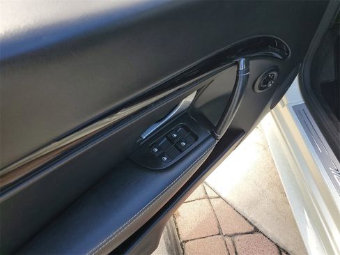 Used 2016 Maserati GranTurismo Sport image 16