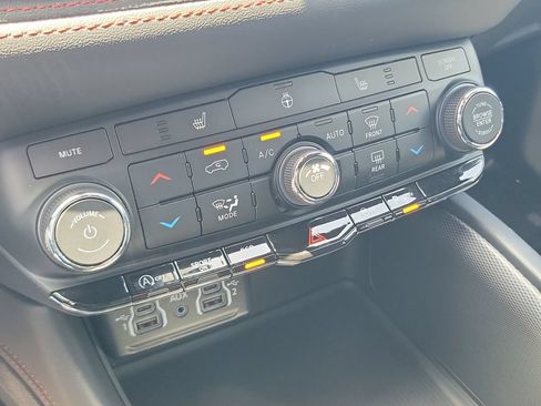 Used 2026 Dodge Durango GT RWD image 26