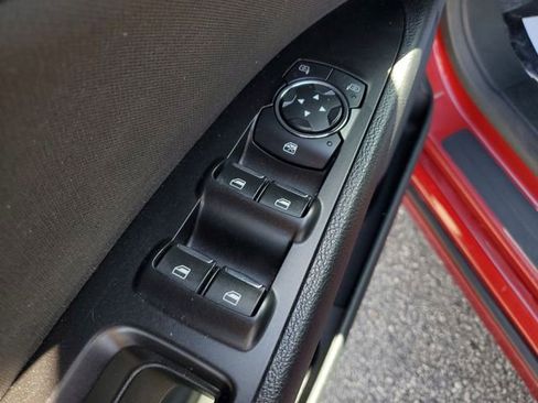 Used 2017 Ford Fusion SE w/ Fusion SE Technology Package image 21