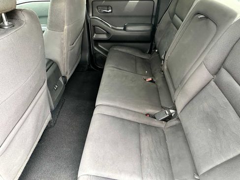 Used 2022 Nissan Frontier SV w/ Technology Package image 29