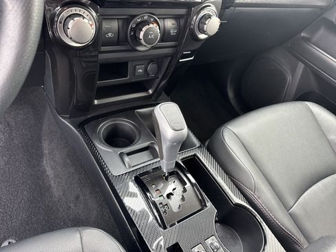 Used 2021 Toyota 4Runner TRD Off-Road Premium image 30