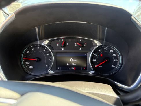 Used 2023 Chevrolet Equinox LT AWD/4WD image 13