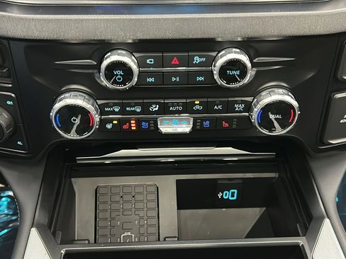 Used 2026 Ford F450 Platinum image 25