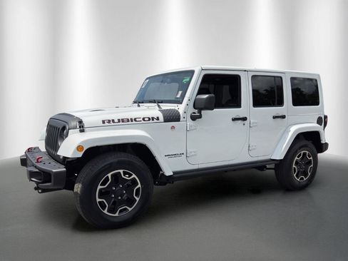 Used 2017 Jeep Wrangler Unlimited Rubicon AWD/4WD image 3