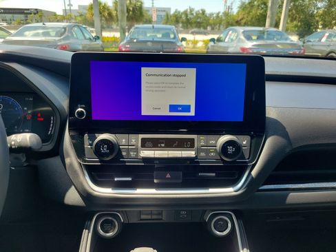 Used 2024 Toyota Grand Highlander XLE FWD image 26