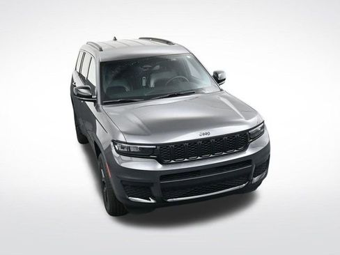 Used 2024 Jeep Grand Cherokee L Laredo image 27