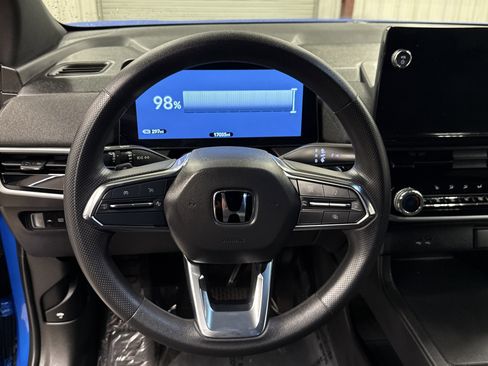 Used 2024 Honda Prologue EX image 7