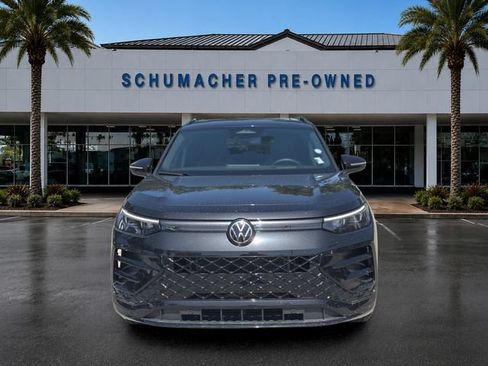 Certified 2026 Volkswagen Tiguan SE R-Line FWD image 2