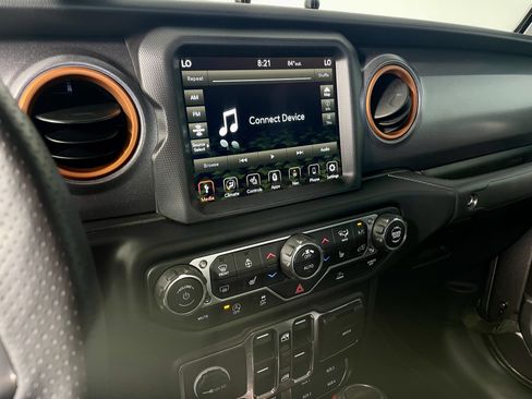 Certified 2023 Jeep Gladiator Mojave w/ LED Lighting Group AWD/4WD image 17